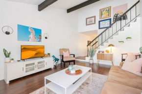 Modern Palm Springs Escape!